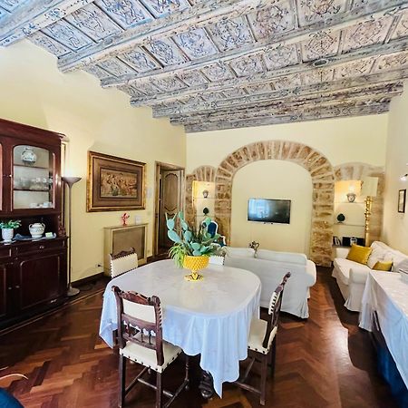 Antica Palermo R&B Bed & Breakfast Bagian luar foto