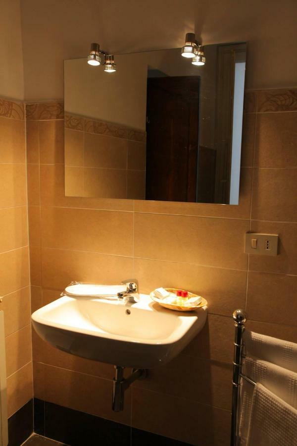 Antica Palermo R&B Bed & Breakfast Bagian luar foto